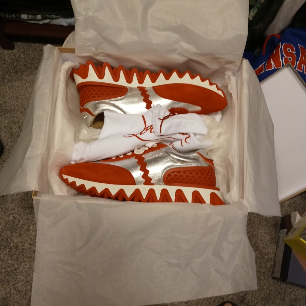 Shoes - Picture 6 of 8